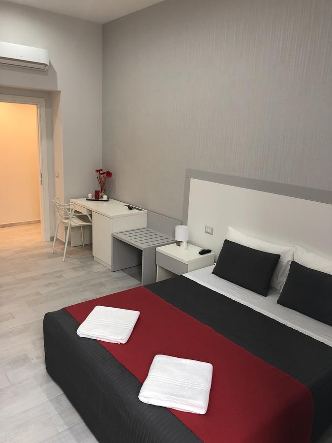 Chiaia Guest House ナポリ エクステリア 写真