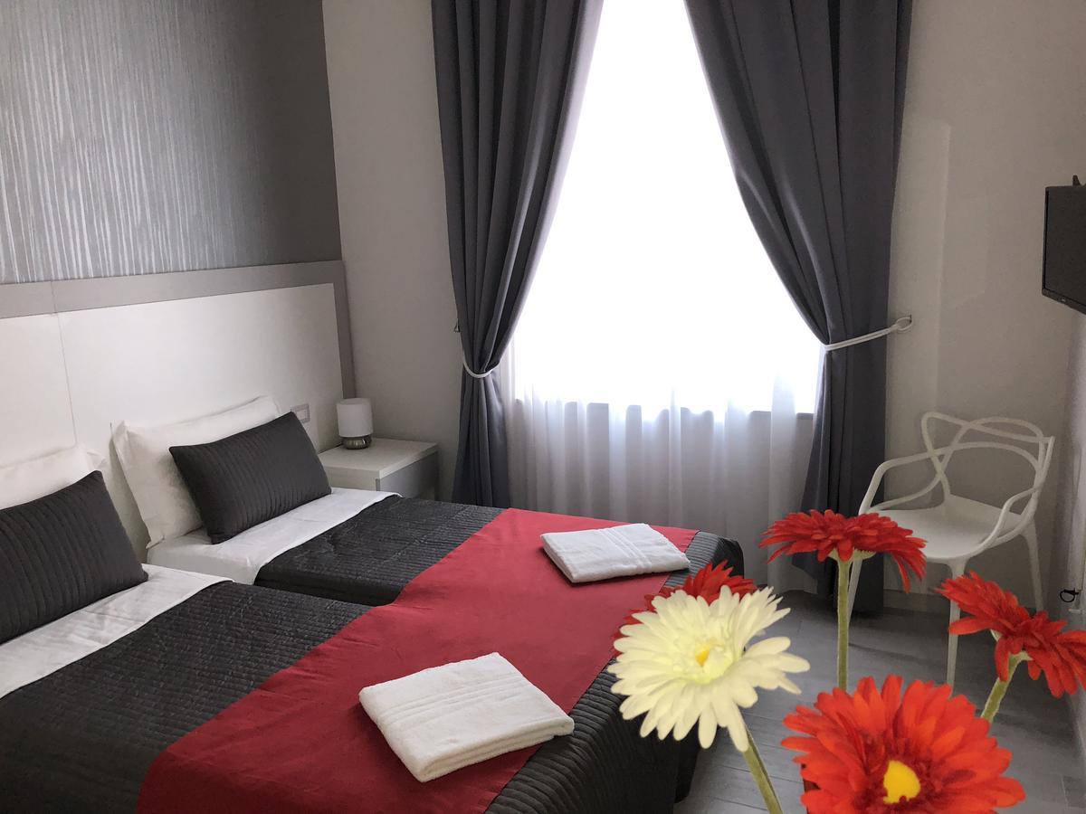Chiaia Guest House ナポリ エクステリア 写真