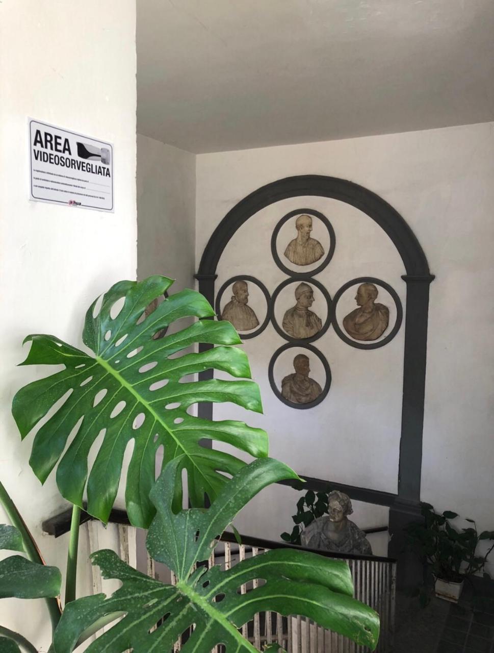Chiaia Guest House ナポリ エクステリア 写真