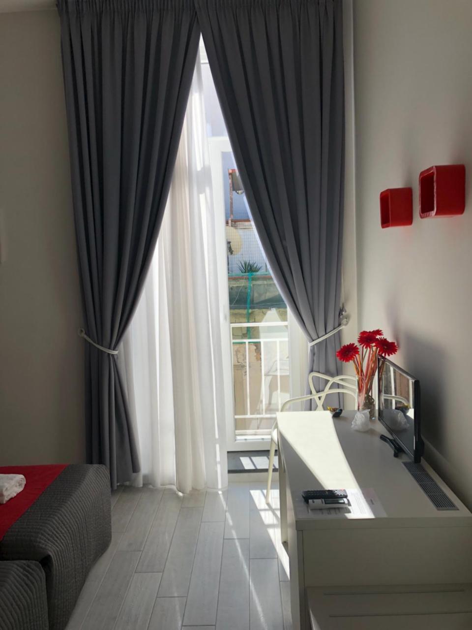 Chiaia Guest House ナポリ エクステリア 写真